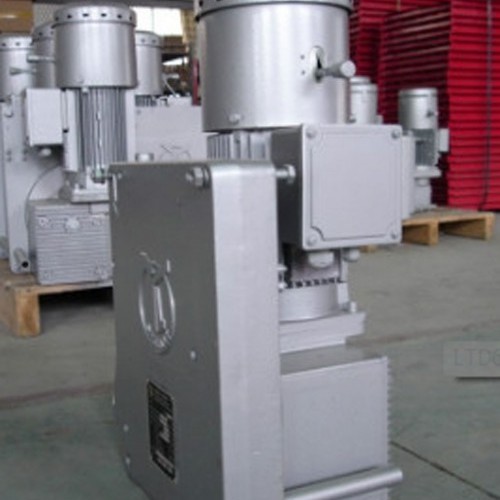 PT Prima Gondola Nusantara-hoist_HOIST2.jpg