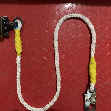 PT Prima Gondola Nusantara-vertical-fall-arresterauto-stop_IMG_0670.jpg